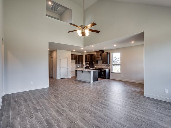 3rd image of 1212 Cristiano Ln