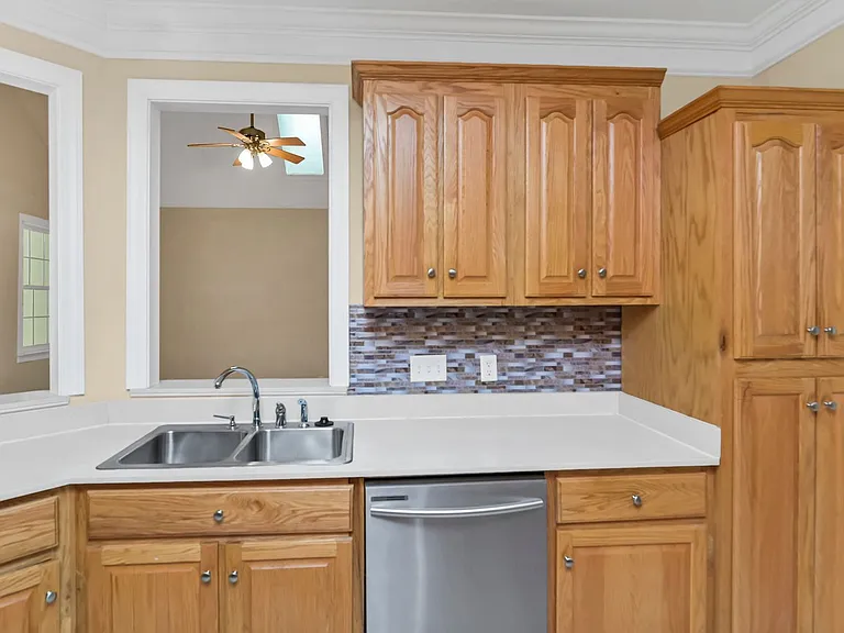 108 Hastings Point Dr — Photo 10