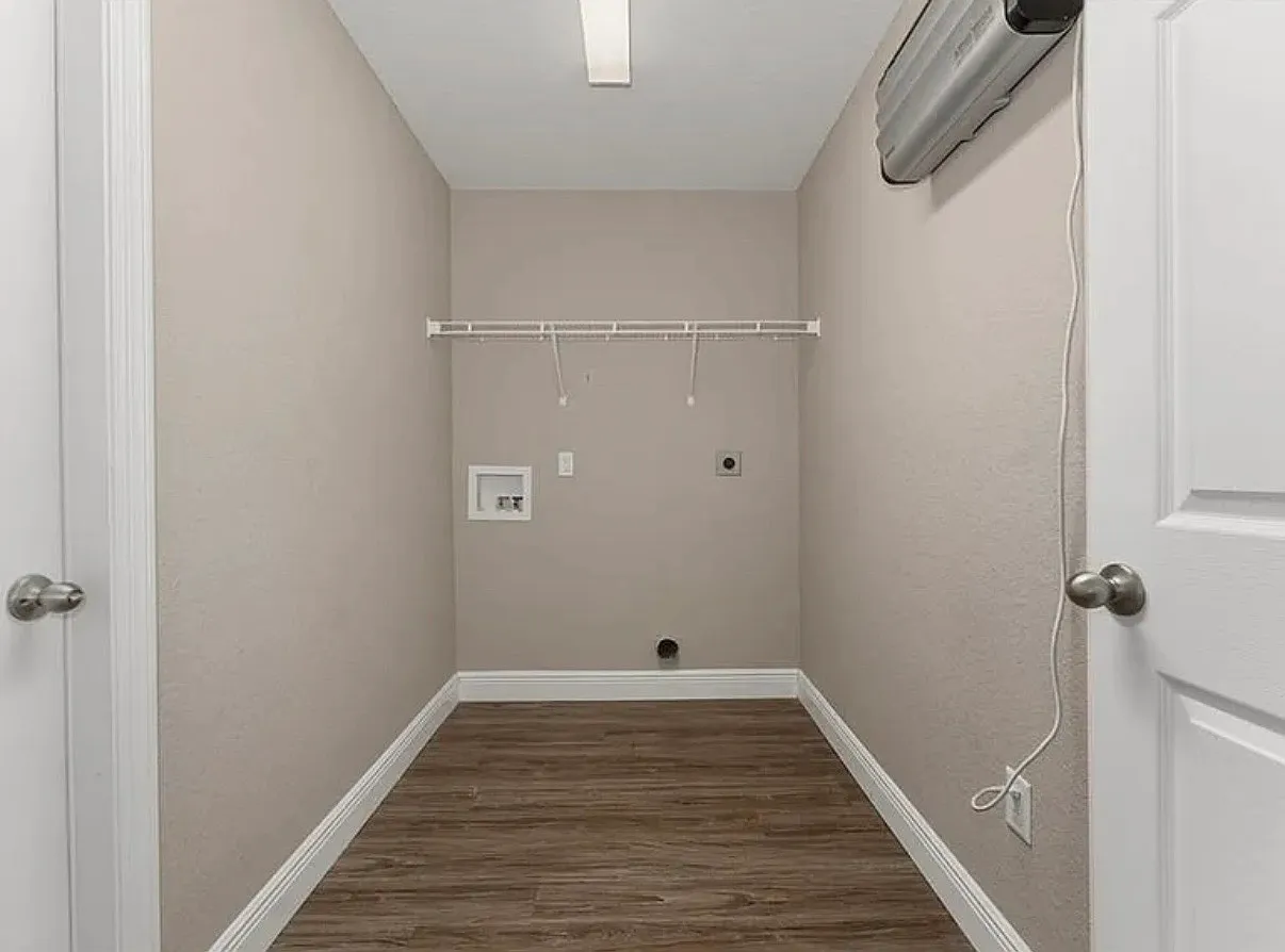 146 Juniper Way — Photo 1