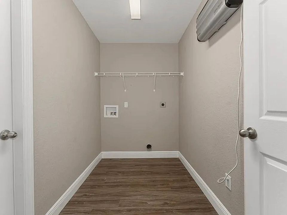 1st image of 146 Juniper Way