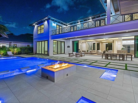 5th image of 884 Lakeside Dr