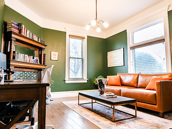 3rd image of 205 E Vine St #1