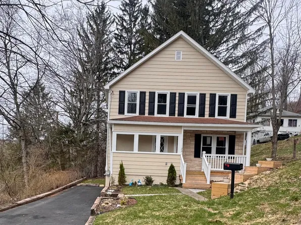 23-25 Shannon St, Simpson, PA 18407