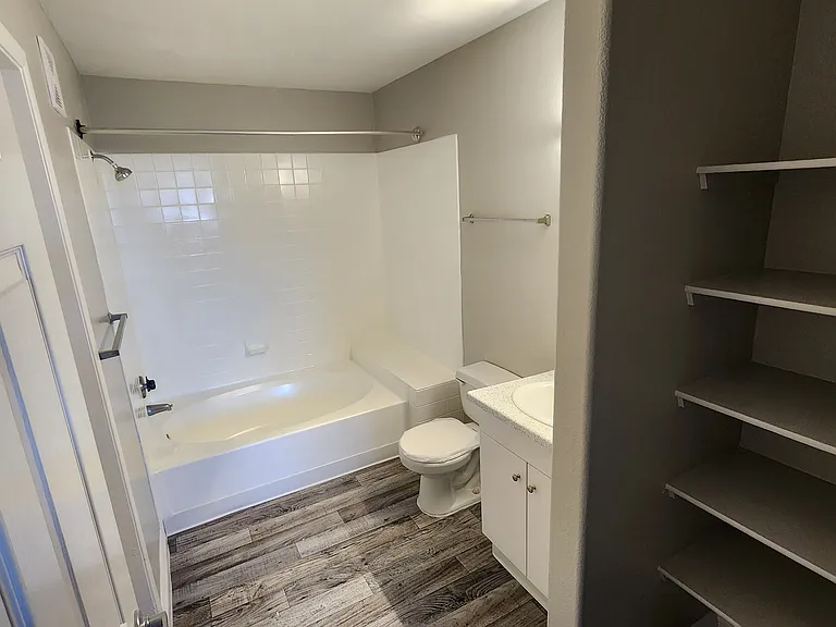 Alterra Apartments — Photo 23
