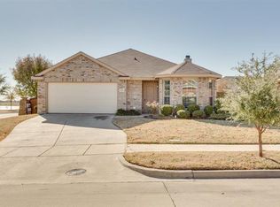 4001 Collin Ct, Heartland, TX 75126