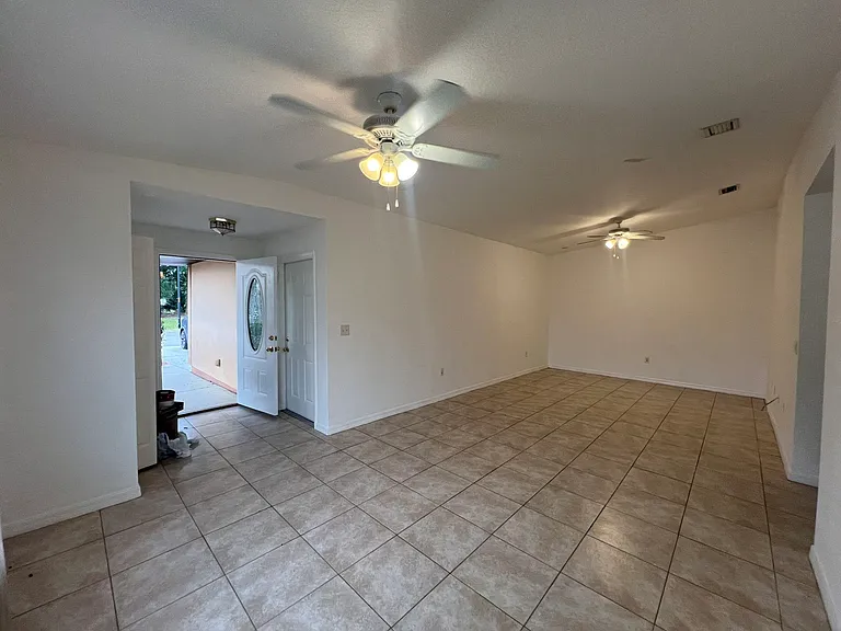 4412 Sherwood Forest Dr — Photo 8