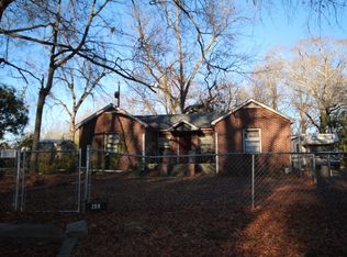 208 W Poplar St, Iva, SC 29655