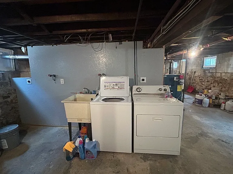 89 Woods Ave #1 — Photo 20