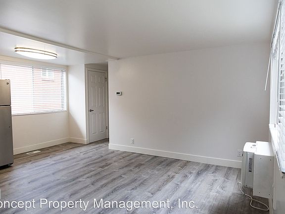 5th image of 1150 E Garfield Ave APT 09