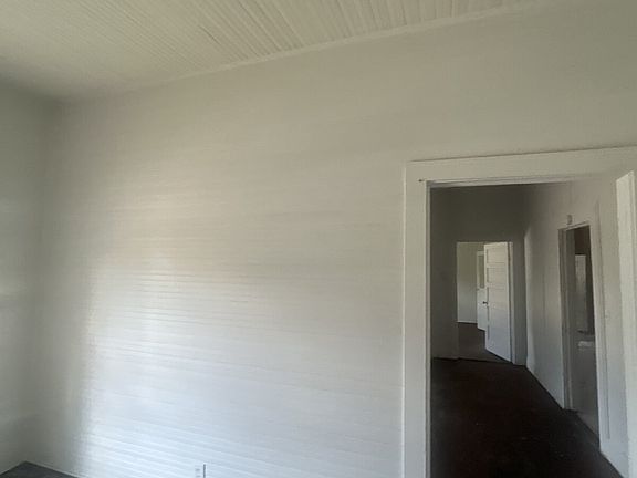 5th image of 609 N Pinckney St