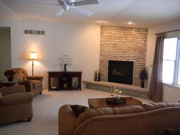 4th image of 1110 Fairway Ct