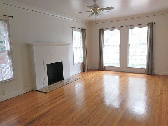 Drapes and drapery hardware can be removed by landlord upon request of tenant.