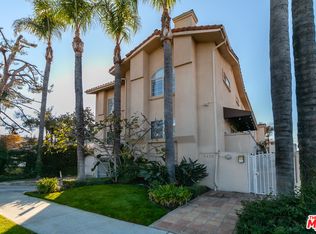 5439 Hermitage Ave APT 101, Valley Village, CA 91607