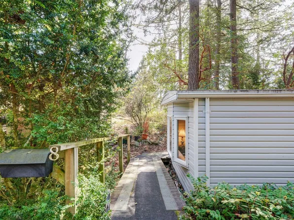 2500 Florence Lake Rd #8, Langford, BC V9B 4H2