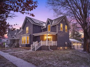 419 W Exchange St, Sycamore, IL 60178