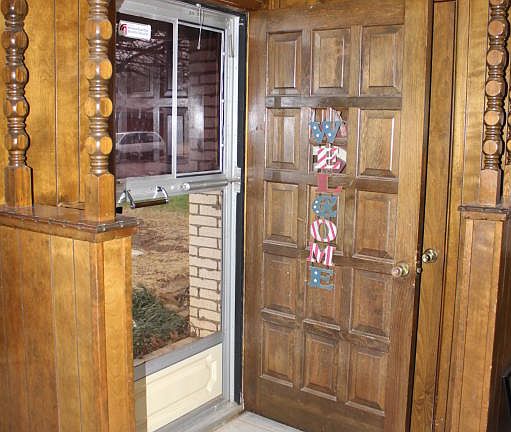 2nd image of 723 Pine St
