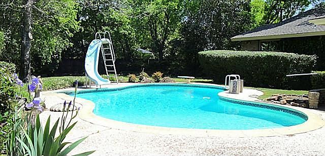 1st image of 4337 Mendenhall Dr