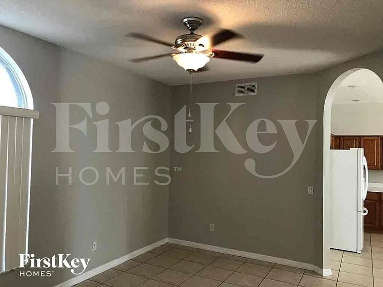 308 Forrest Crest Ct — Photo 2