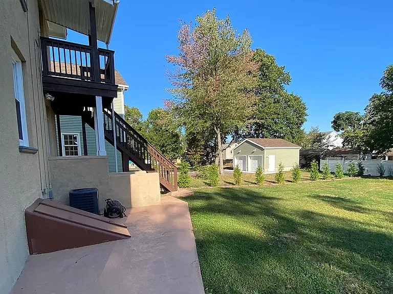 320 Livingston St #2 — Photo 7