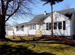 750 Beach Rd, Cheektowaga, NY 14225