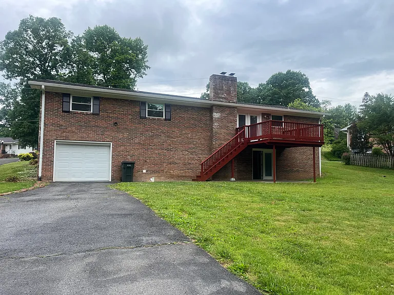 1714 Brentwood Dr — Photo 24