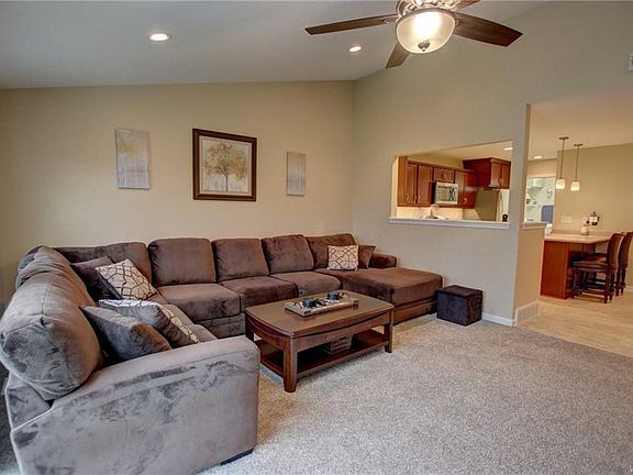 5th image of 16 Denton Dr