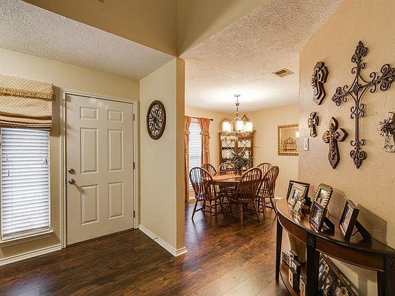 5th image of 19811 Timber Forest Dr