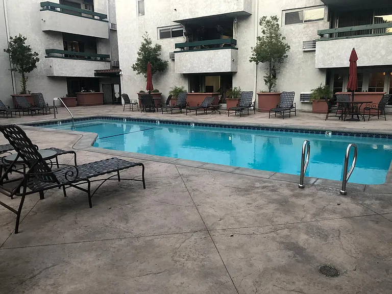 360 S Euclid Ave #122 — Photo 1