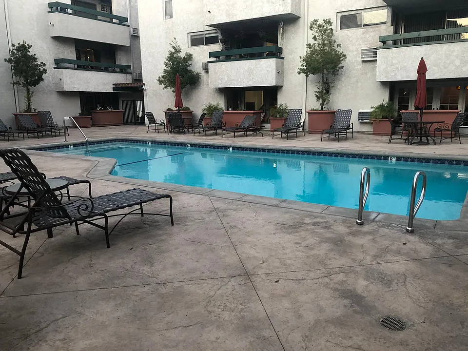 360 S Euclid Ave #122