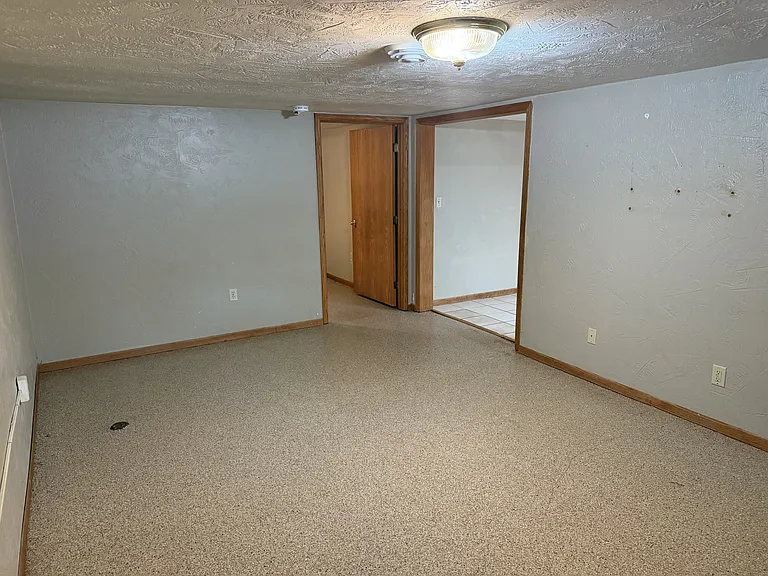 1036 Center St #B — Photo 6