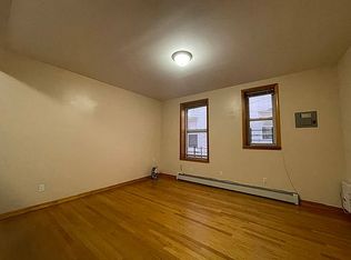 914 79th St #1B, Brooklyn, NY 11228
