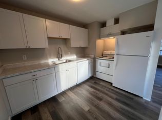 2717 Callahan Dr #B, Bremerton, WA 98310