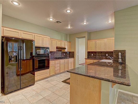 3rd image of 2000 Summer Cove Ct Unit 103