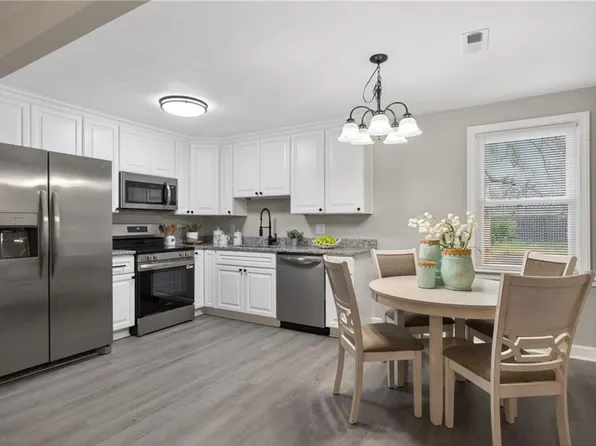 808 State St, Chesapeake, VA 23323