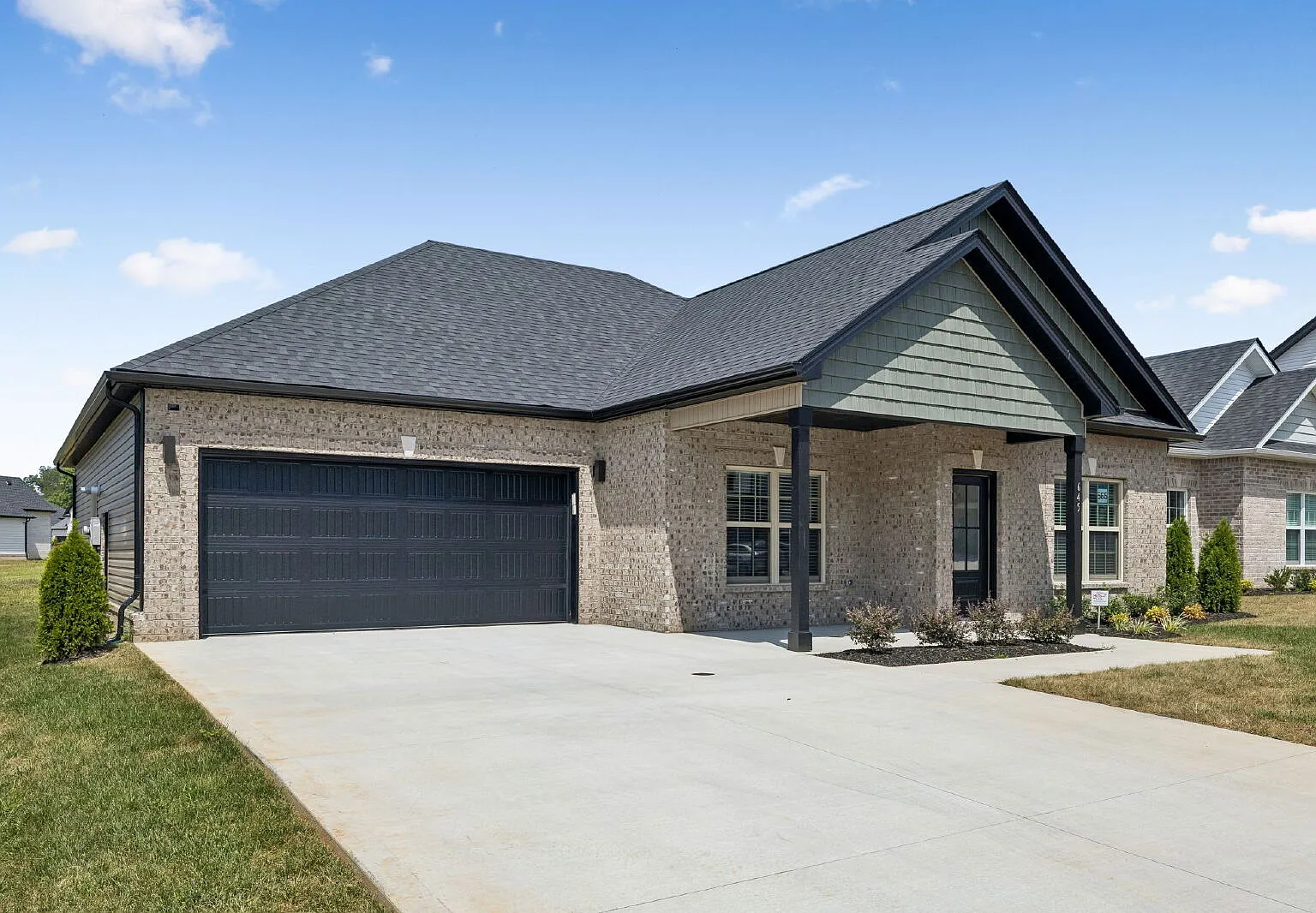 4 bed, 3.0 bath, 1789 sqft, $1,995 — Photo 3