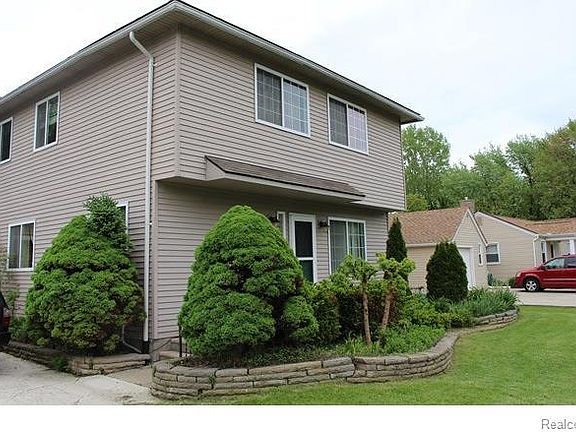 2nd image of 24021 Murray Clinton Twp