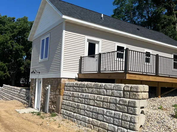 8502 State Highway 19, Cross Plains, WI 53528