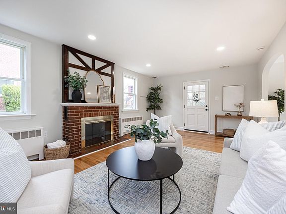 4th image of 465 Hawarden Rd