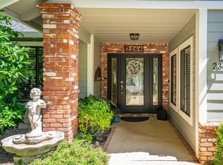 2364 La Madre Ct, Redding, CA 96002