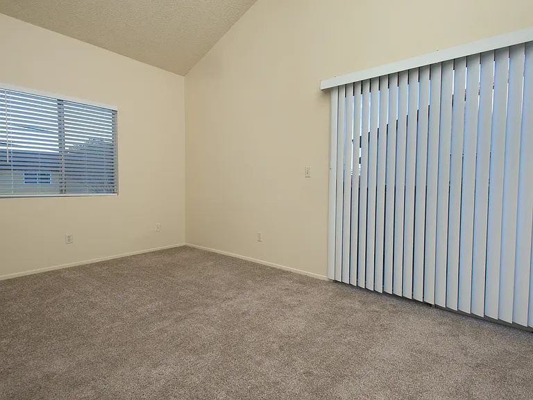 14108 Clarkdale Ave — Photo 16