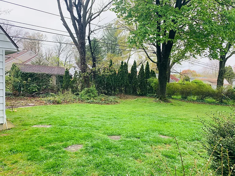 373 Heritage Ln — Photo 12