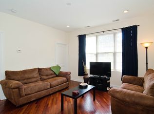 4321 1/2 N Tripp Ave APT 2E, Chicago, IL 60641