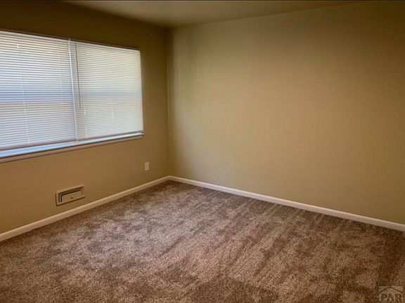 5th image of 1213 Horseshoe Dr