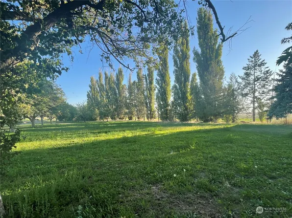 2390 SE Road V.5, Warden, WA 98857