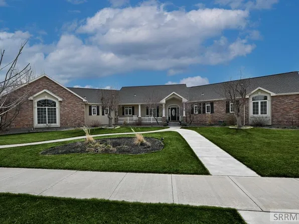 160 E Woodhaven Ln, Idaho Falls, ID 83404