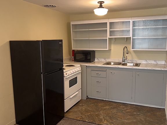 5th image of 1130 NW Market St #1