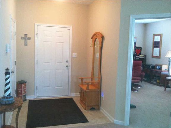 Spacious entry