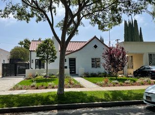 236 S Crescent Dr, Beverly Hills, CA 90212