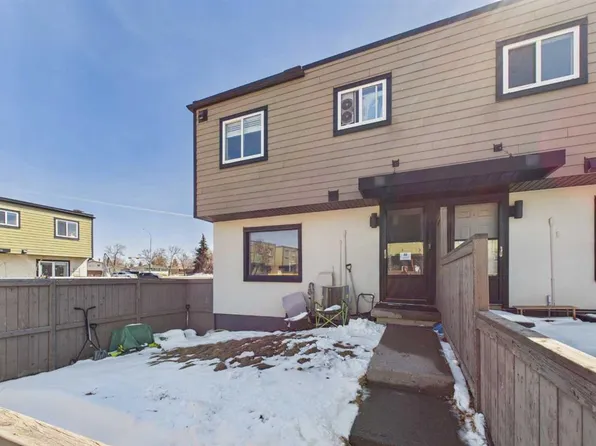 3809 45th St SW #68, Calgary, AB T3E 3H4
