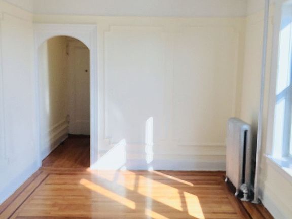 4th image of 3078 38th St APT 4C